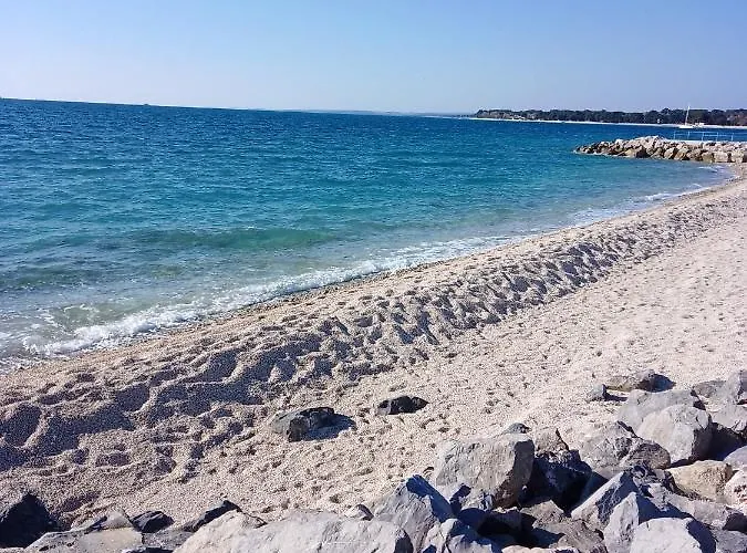 Abelia Medulin * Pola